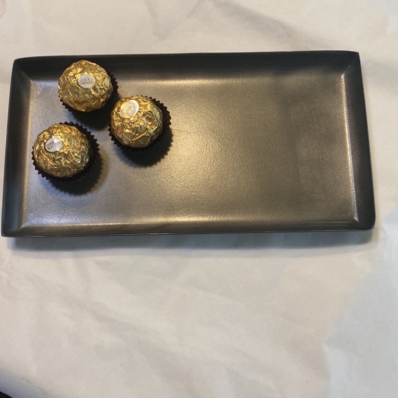 NWT All Purpose Metal Tray, Catch All Tray, 91/2”x5”x3/4” Lots of Uses - Picture 2 of 8